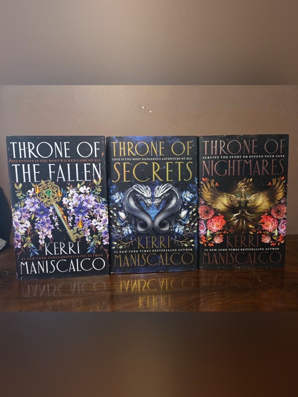 Throne Of The Fallen By Kerri Maniscalco
